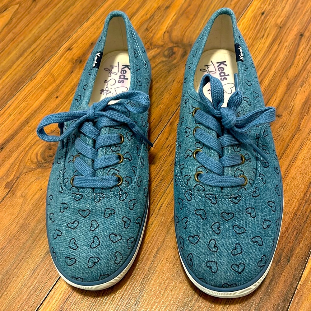 Keds Taylor Swift Collab Champion hearts. Size 6.5